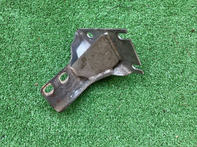 bontott DACIA DOKKER Motor Tartó Bak (Fém)