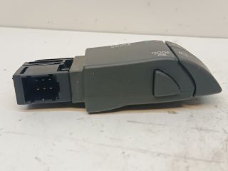 bontott DACIA DOKKER Rádió / CD Kapcsoló