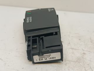 bontott DACIA DOKKER Rádió / CD Kapcsoló