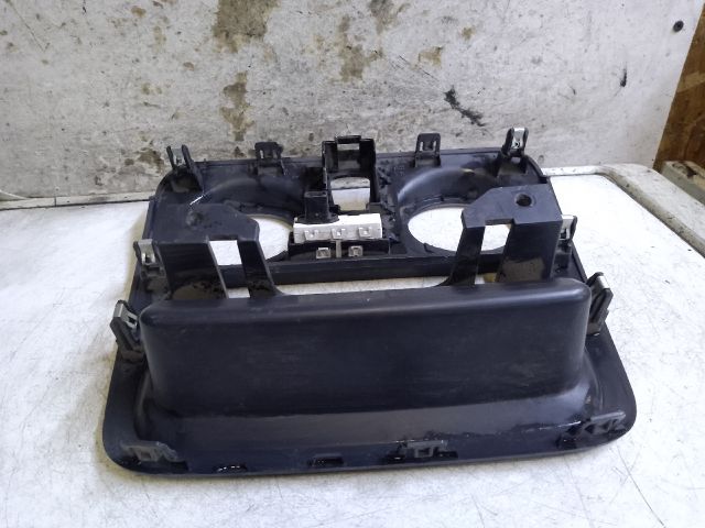 bontott DACIA DOKKER Rádió / CD Keret