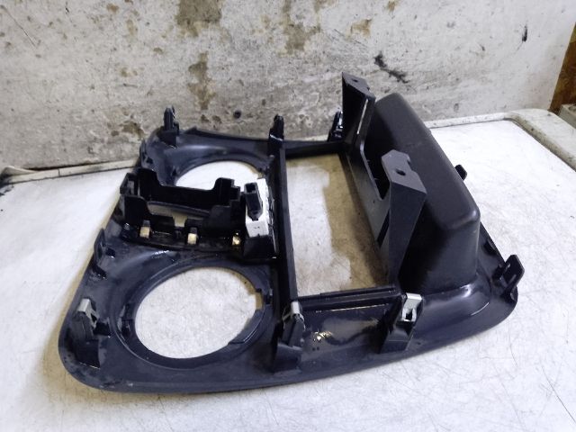 bontott DACIA DOKKER Rádió / CD Keret