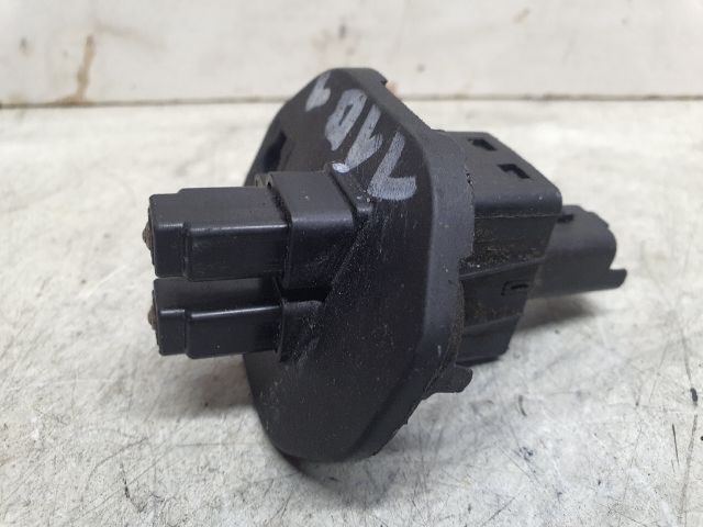 bontott DACIA DOKKER Tolóajtó Érintkező