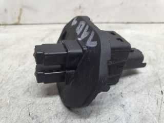 bontott DACIA DOKKER Tolóajtó Érintkező