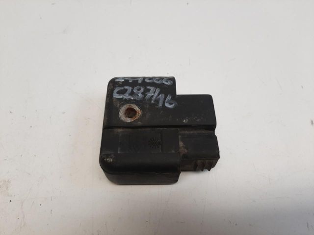 bontott DACIA DOKKER Tolóajtó Ütköző