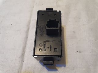 bontott DACIA DOKKER Vészvillogó Kapcsoló