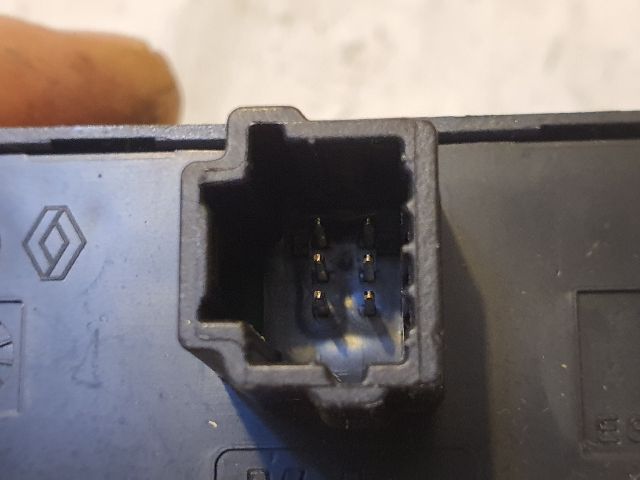 bontott DACIA DOKKER Vészvillogó Kapcsoló