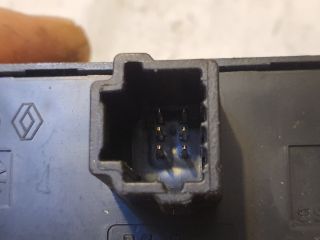 bontott DACIA DOKKER Vészvillogó Kapcsoló