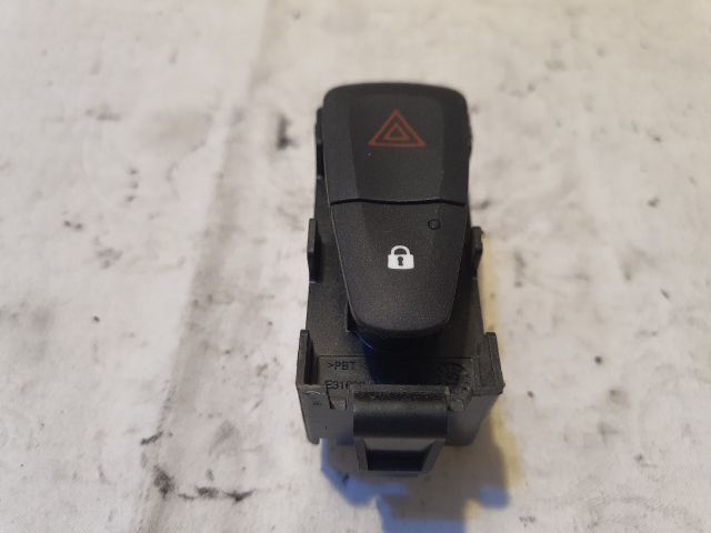 bontott DACIA DOKKER Vészvillogó Kapcsoló