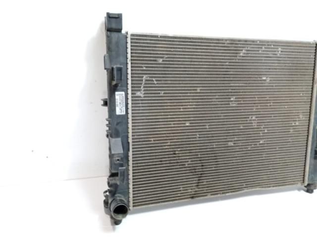 bontott DACIA DOKKER Vízhűtő Radiátor Tartó