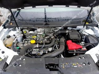 bontott DACIA DUSTER Biztosítéktábla Motortér