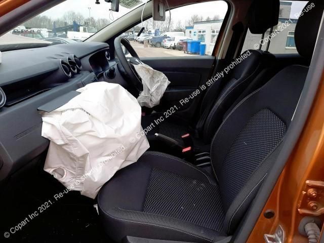 bontott DACIA DUSTER Fűtőradiátor