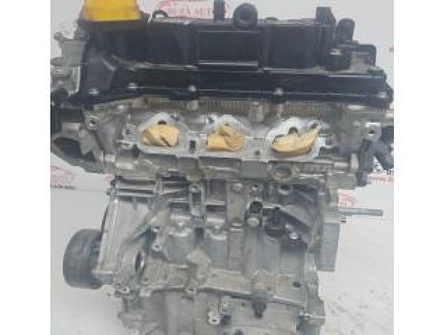 bontott DACIA DUSTER Motor (Fűzött blokk hengerfejjel)