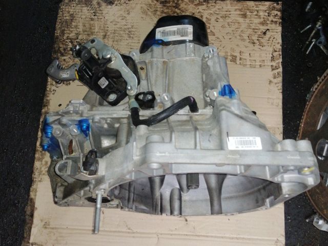 bontott DACIA DUSTER Váltó (Mechanikus)