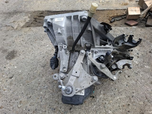 bontott DACIA DUSTER Váltó (Mechanikus)