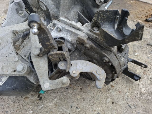 bontott DACIA DUSTER Váltó (Mechanikus)