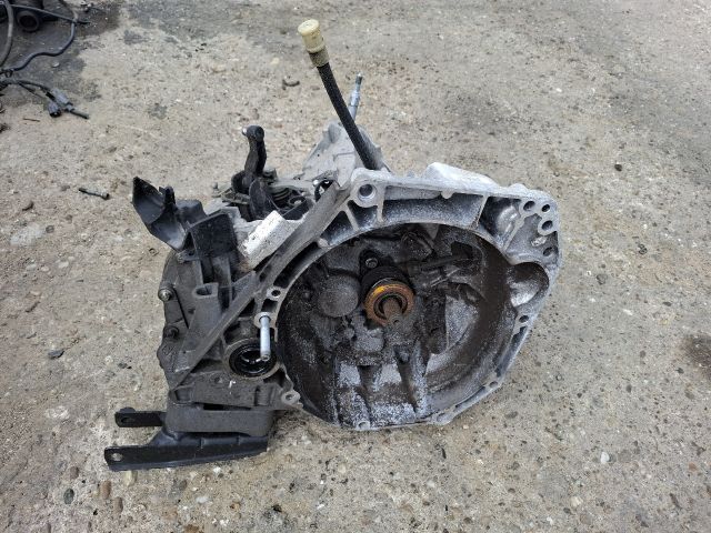 bontott DACIA DUSTER Váltó (Mechanikus)