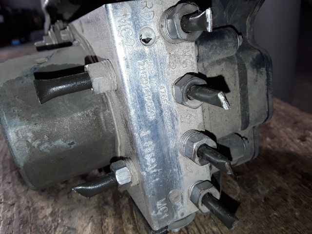 bontott DACIA DUSTER ABS Kocka