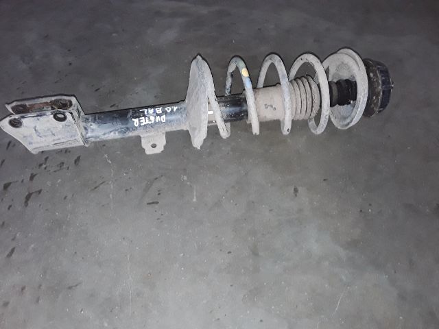 bontott DACIA DUSTER Bal első Gólyaláb (Lengécsillapító, Rugó)