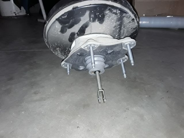 bontott DACIA DUSTER Fékrásegítő