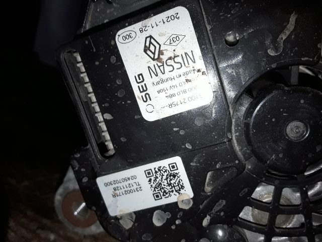 bontott DACIA DUSTER Generátor