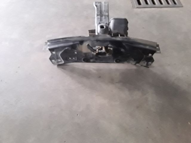 bontott DACIA DUSTER Homlokfal (Üres lemez)