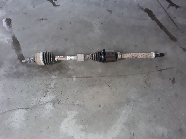 bontott DACIA DUSTER Jobb Féltengely