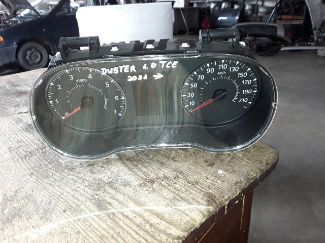 bontott DACIA DUSTER Kilométeróra