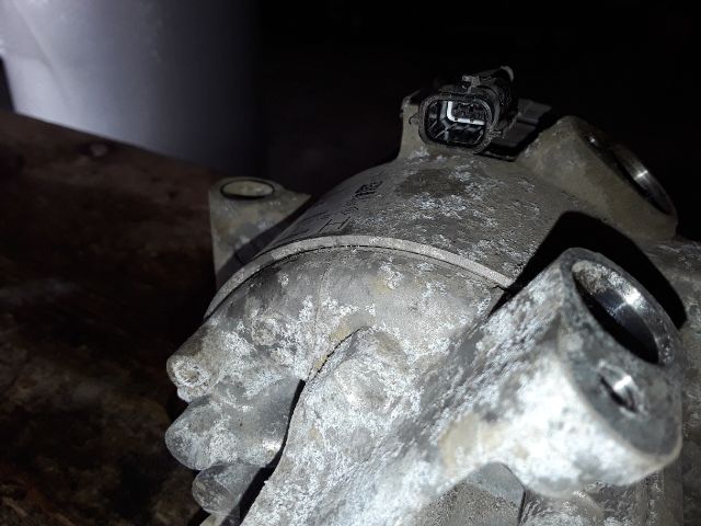 bontott DACIA DUSTER Klímakompresszor