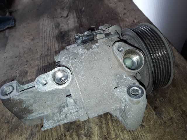 bontott DACIA DUSTER Klímakompresszor