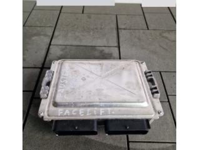 bontott DACIA DUSTER Motorvezérlő