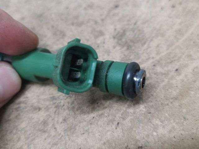 bontott DACIA DUSTER Porlasztó (1 db)