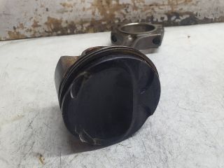 bontott DACIA DUSTER Dugattyú és Hajtókar