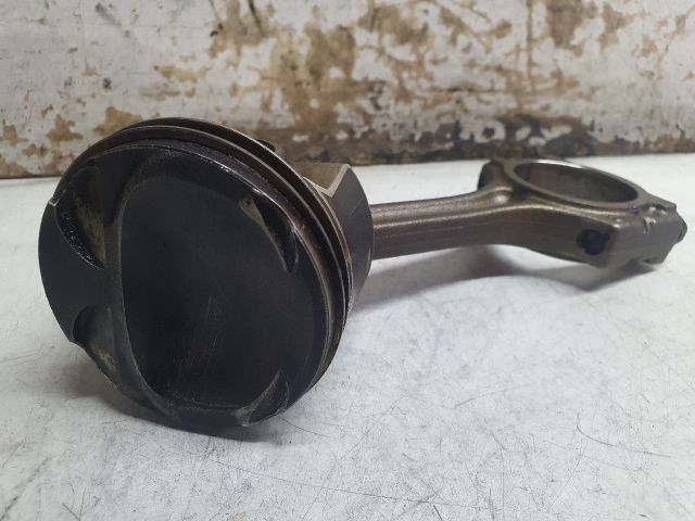 bontott DACIA DUSTER Dugattyú és Hajtókar