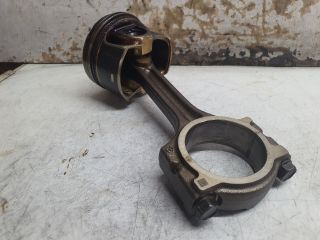 bontott DACIA DUSTER Dugattyú és Hajtókar