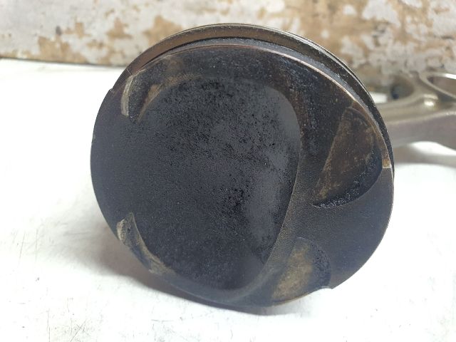 bontott DACIA DUSTER Dugattyú és Hajtókar