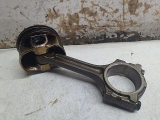 bontott DACIA DUSTER Dugattyú és Hajtókar