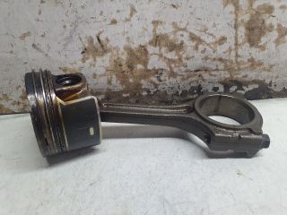 bontott DACIA DUSTER Dugattyú és Hajtókar