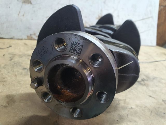 bontott DACIA DUSTER Főtengely Csapágysorral