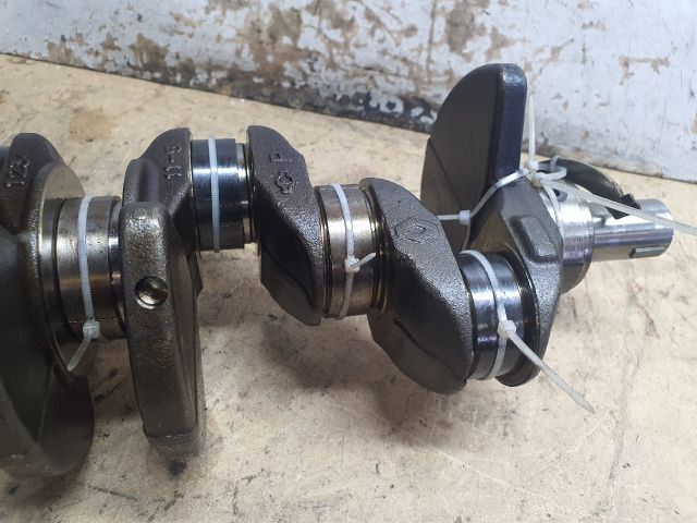 bontott DACIA DUSTER Főtengely Csapágysorral