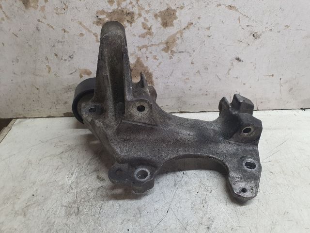 bontott DACIA DUSTER Generátor Tartó Bak