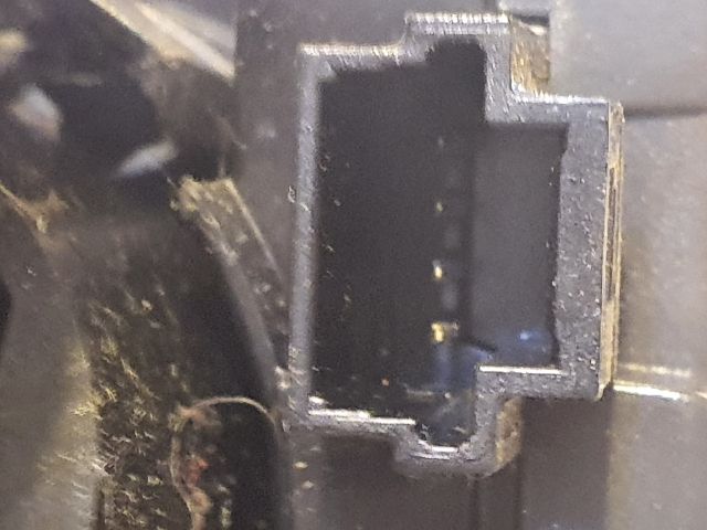 bontott DACIA DUSTER Gyújtáskapcsoló Házzal