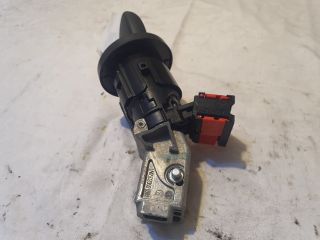 bontott DACIA DUSTER Gyújtáskapcsoló Házzal