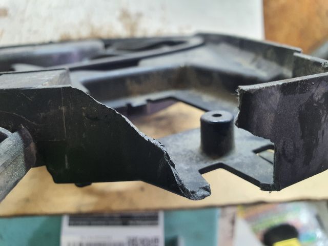 bontott DACIA DUSTER Hűtőventilátor