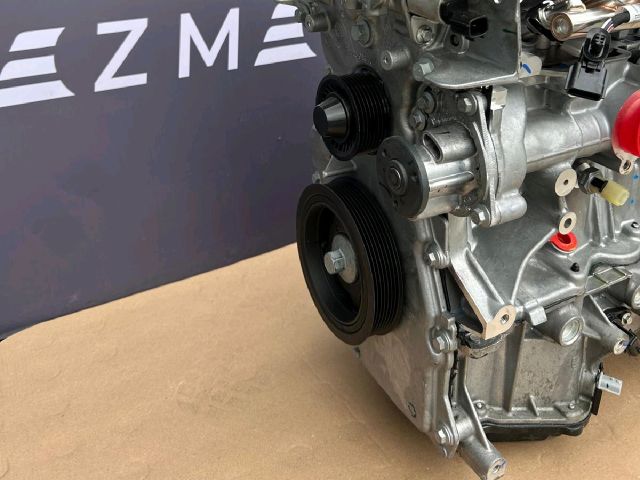 bontott DACIA DUSTER Motor (Fűzött blokk hengerfejjel)