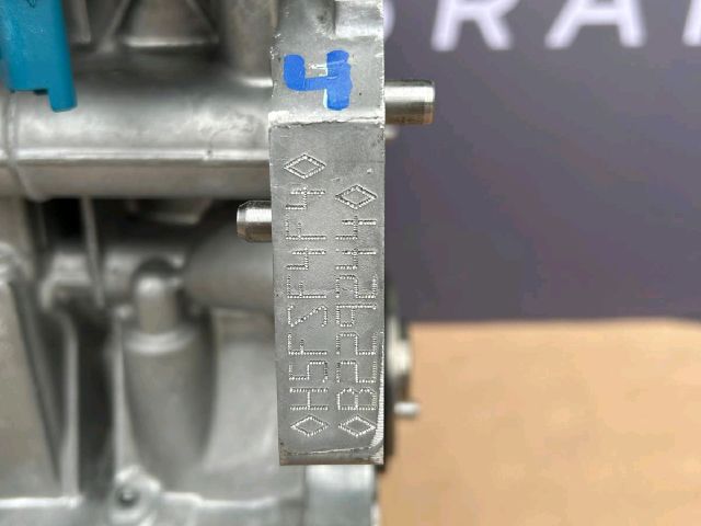 bontott DACIA DUSTER Motor (Fűzött blokk hengerfejjel)