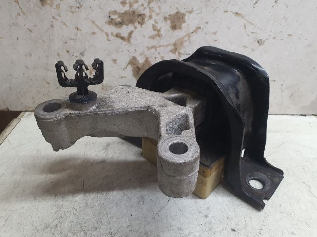 bontott DACIA DUSTER Motor Tartó Bak (Fém)