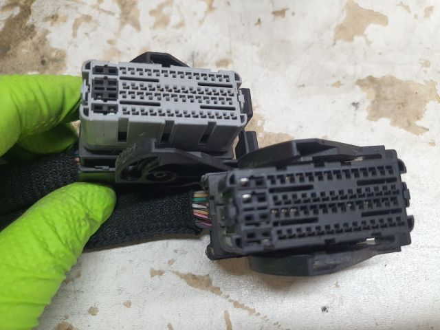 bontott DACIA DUSTER Motorvezérlő Kábelköteg