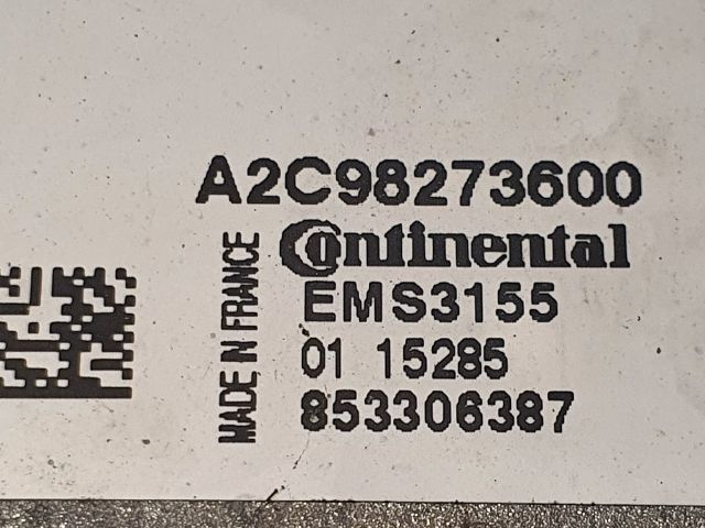 bontott DACIA DUSTER Motorvezérlő