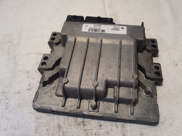 bontott DACIA DUSTER Motorvezérlő