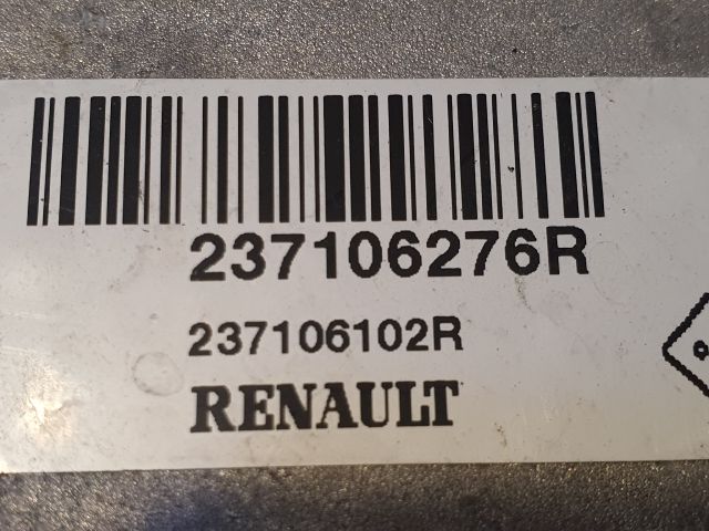 bontott DACIA DUSTER Motorvezérlő